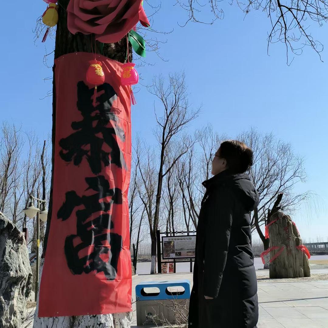 前游门口粉色早餐车