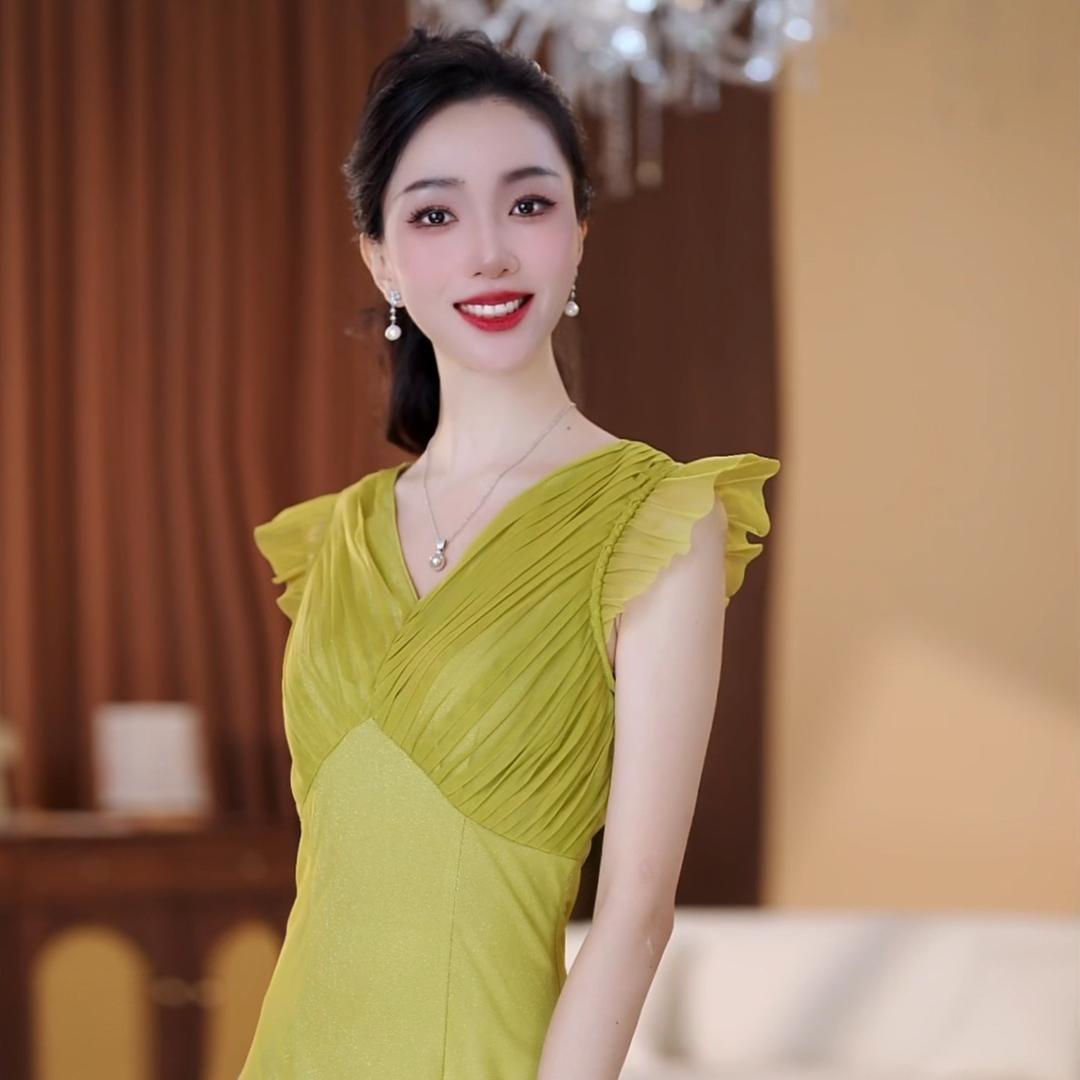 菀素素