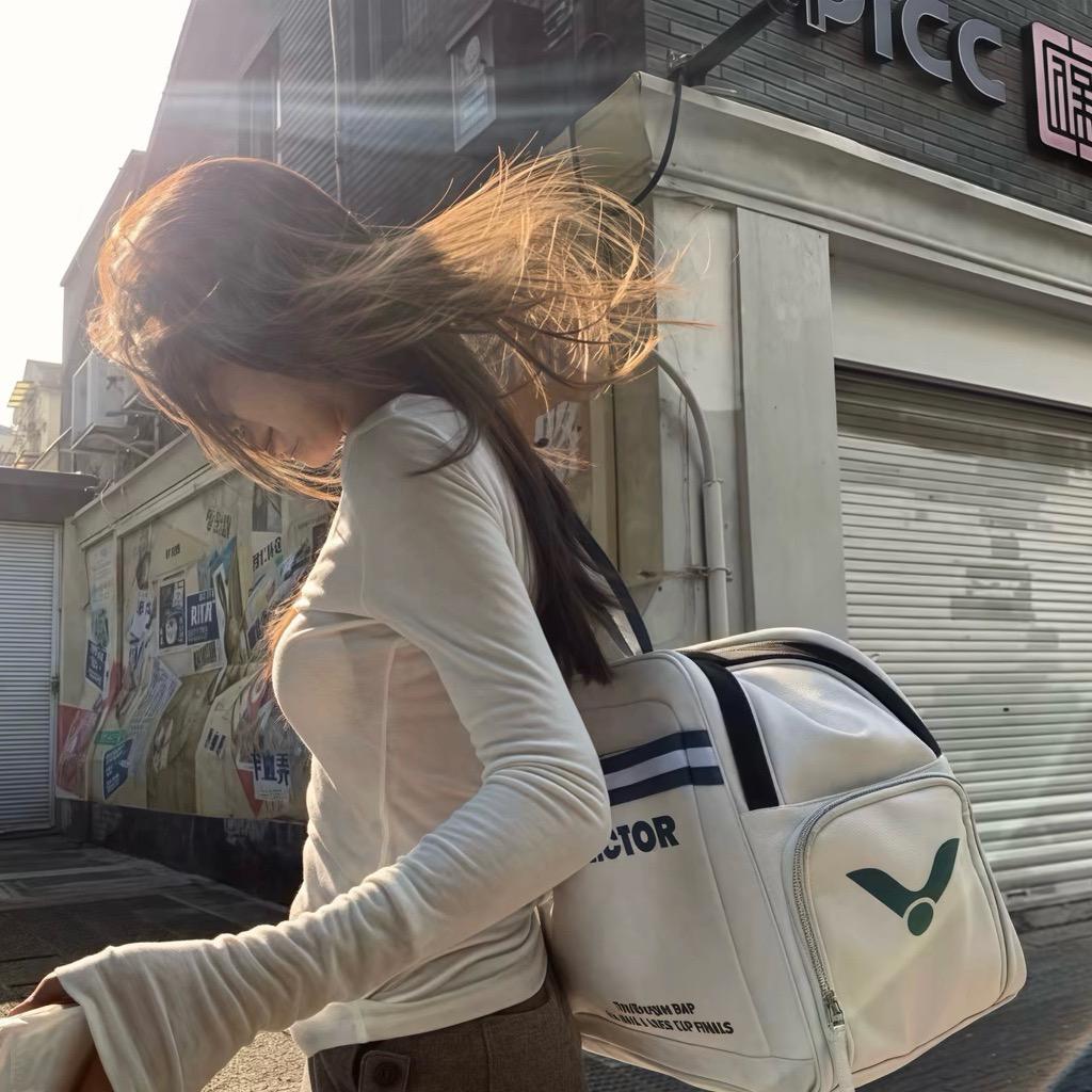 栗知.