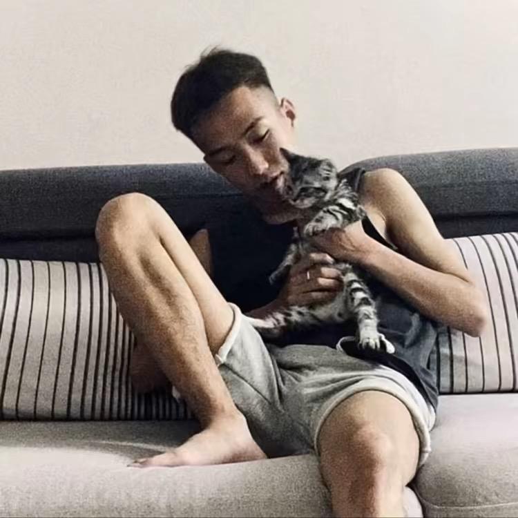腰里別卡簧、