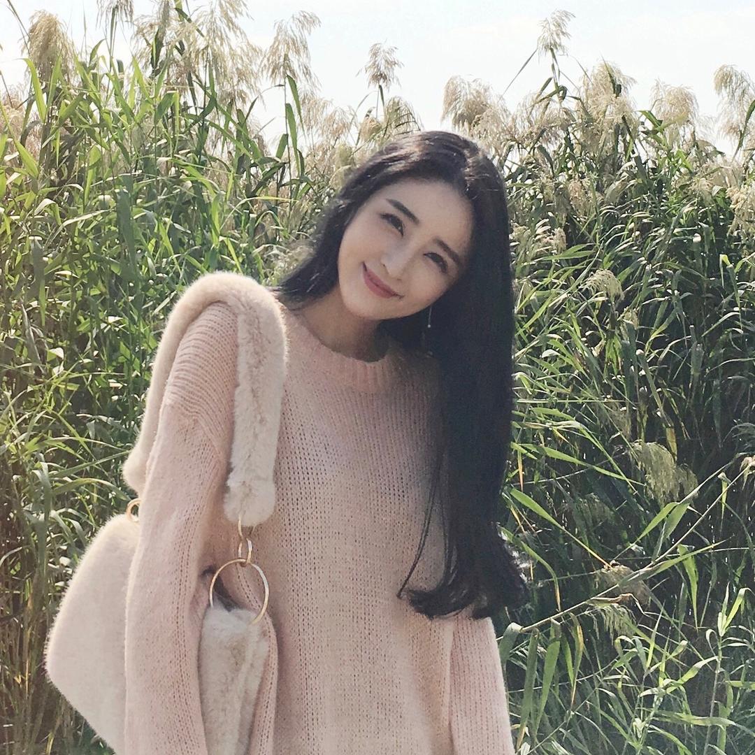 许雯May