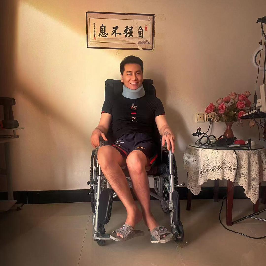 福建轮椅哥