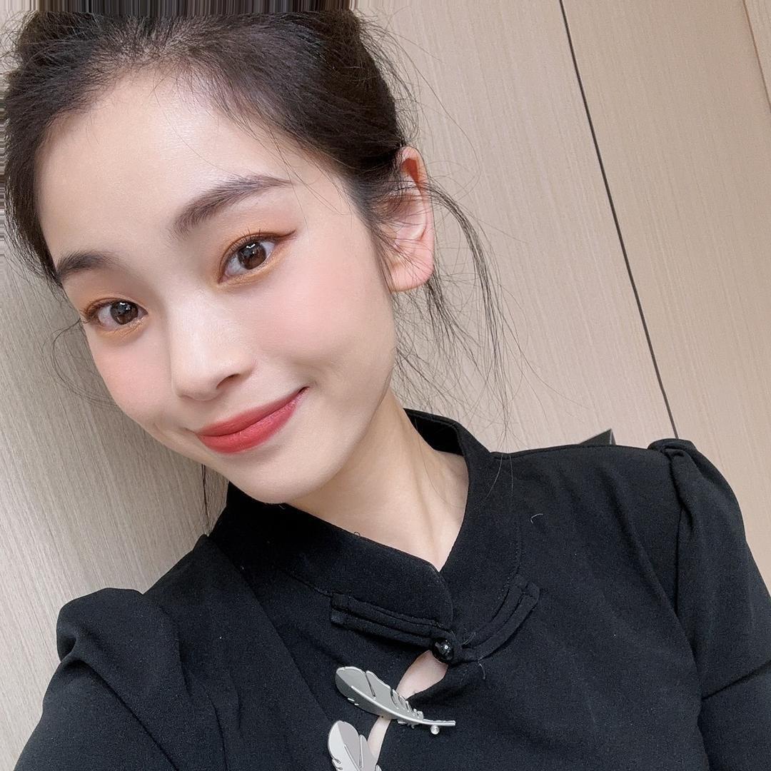 广州优黛服饰