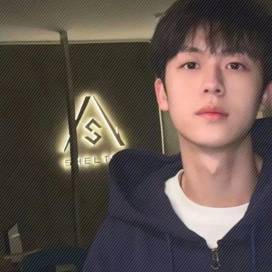 菠萝吹雨波波波