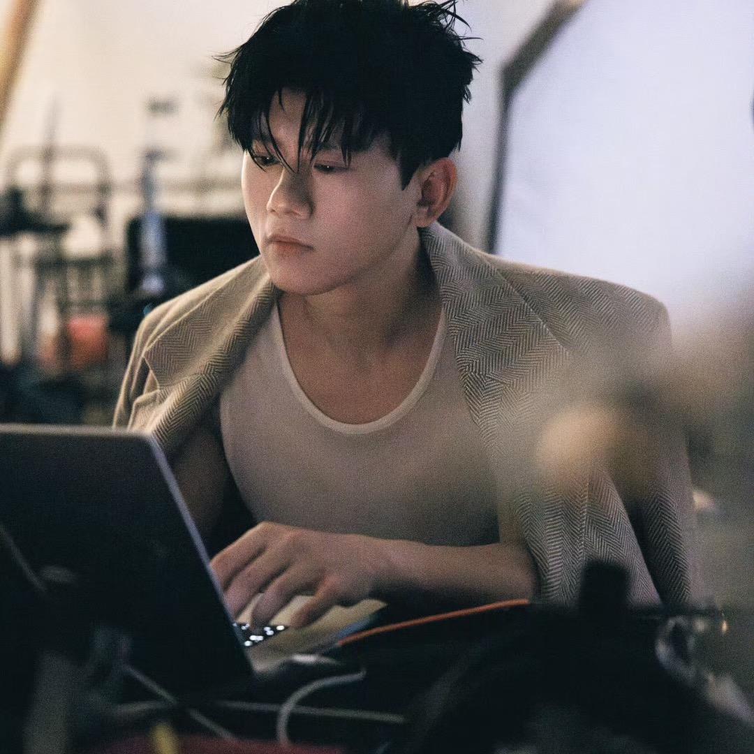 是星星吖.✨