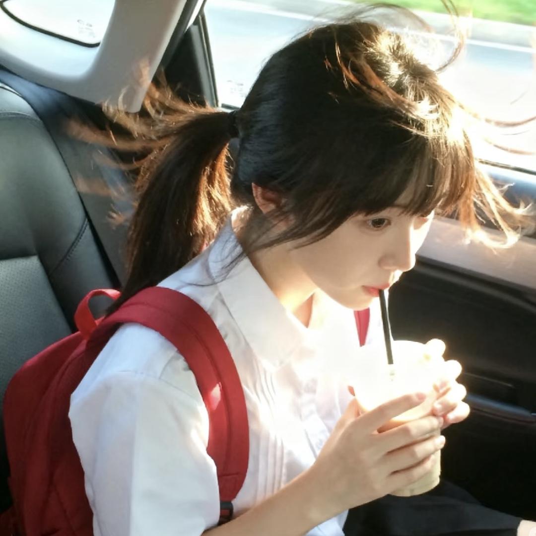 @一天吃一顿🎀