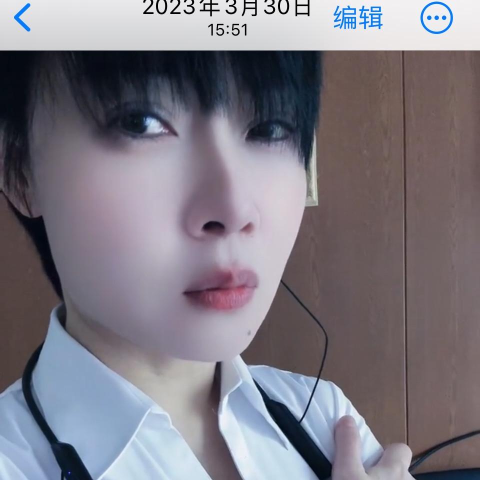 楠楠.了了