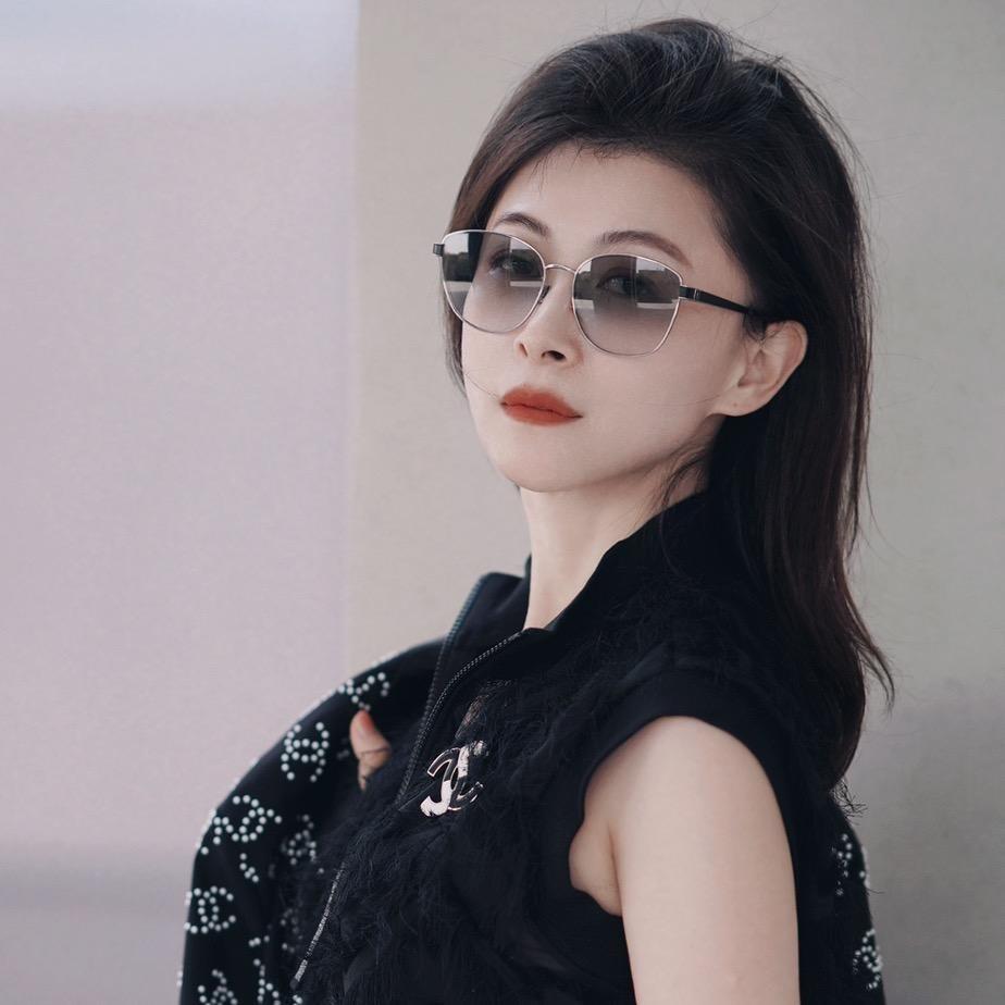 叶丽