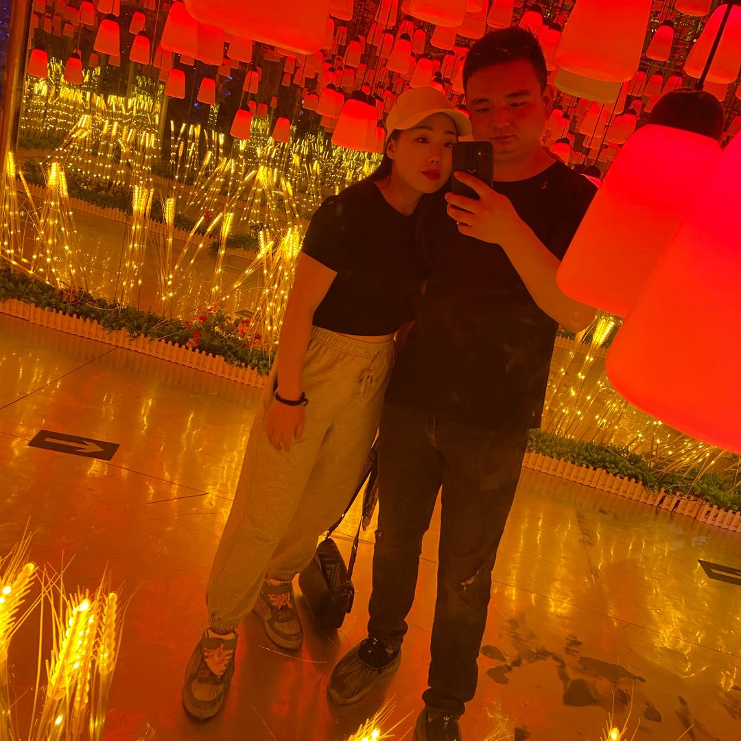 阿鹏。铁板鱿鱼🦑炸串🍢