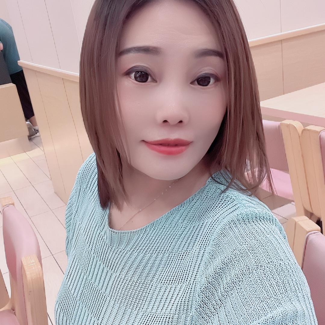 二妮儿服饰