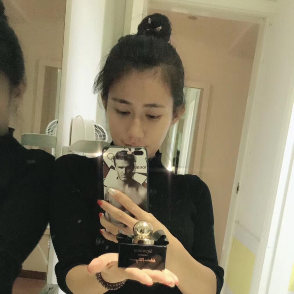 Li Li.