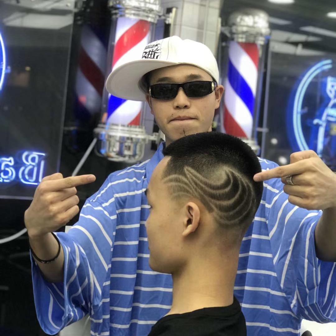 西昌男士专业剪烫-贝克barbersho