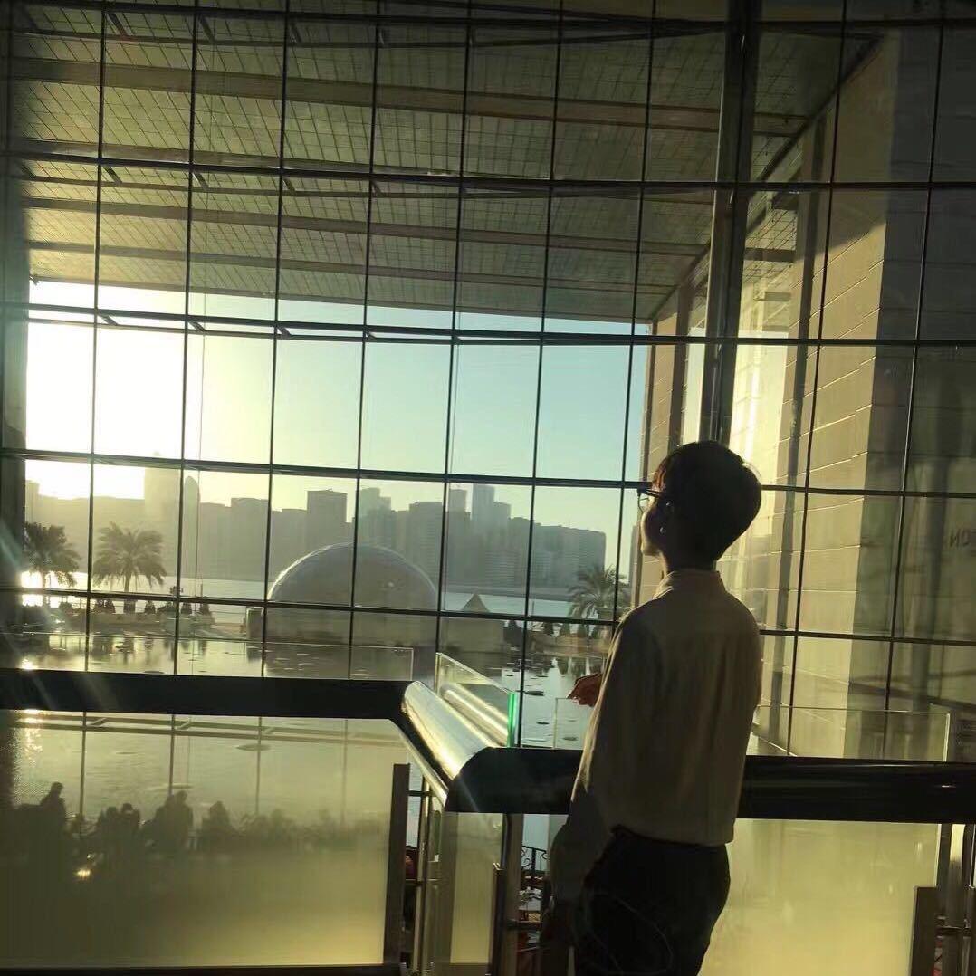 大蒙💋（艺人化妆师）