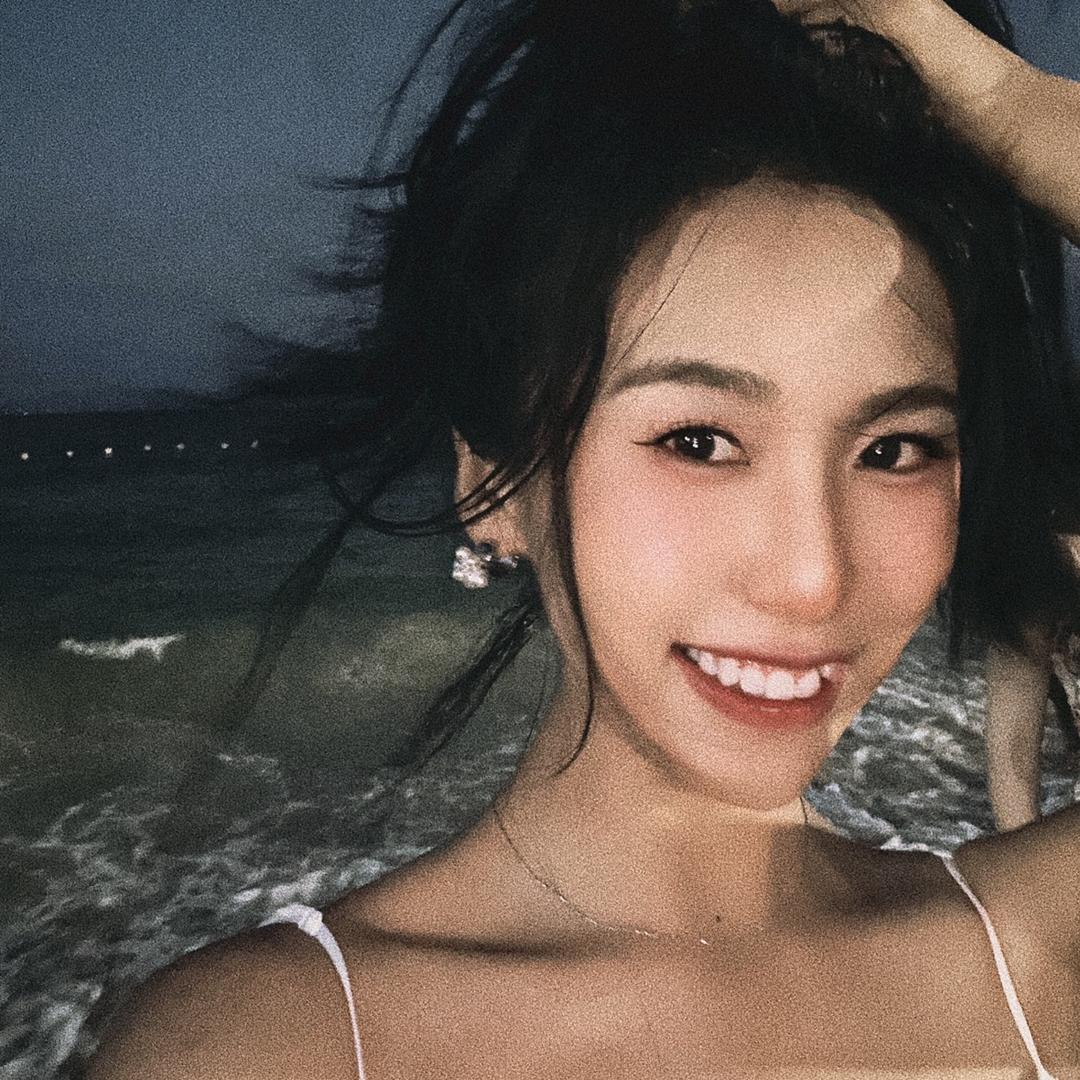 小黑同学🌚