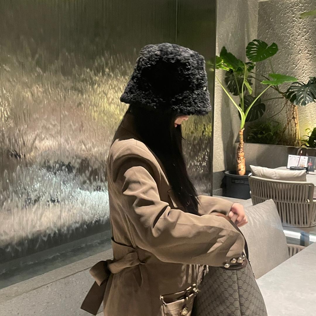 我不是小小只