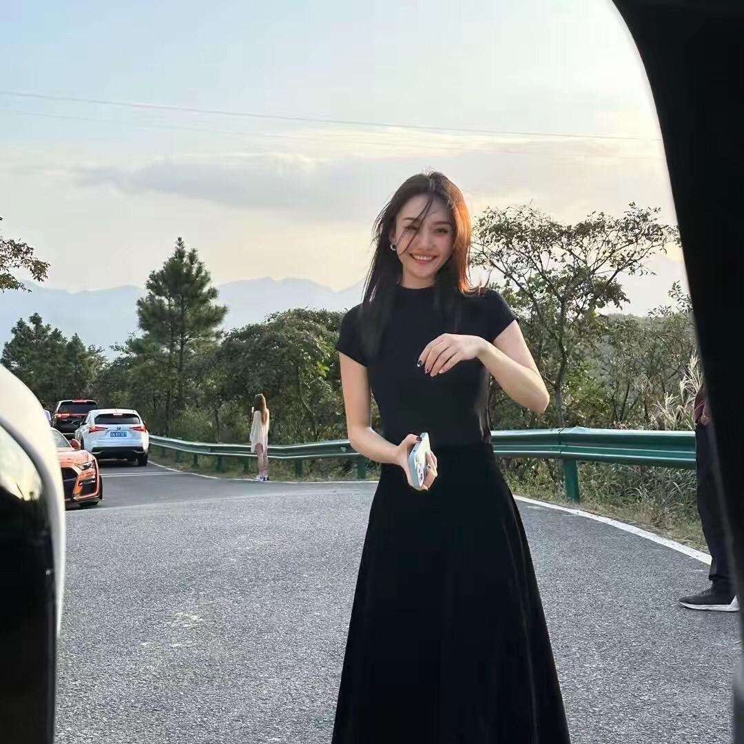 Shaw Eleven潇十一（潮流女装）