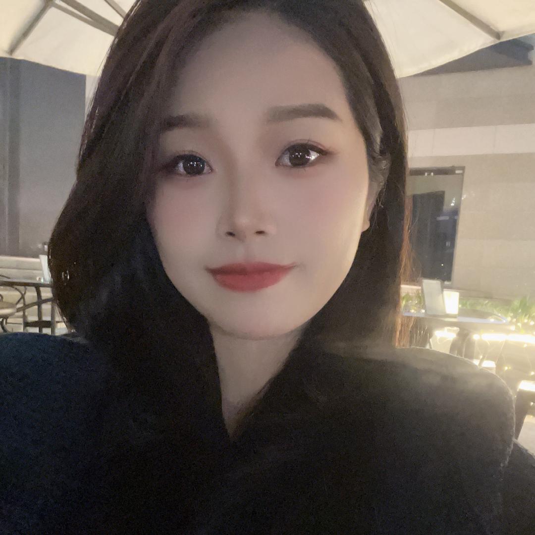 伍百万💞