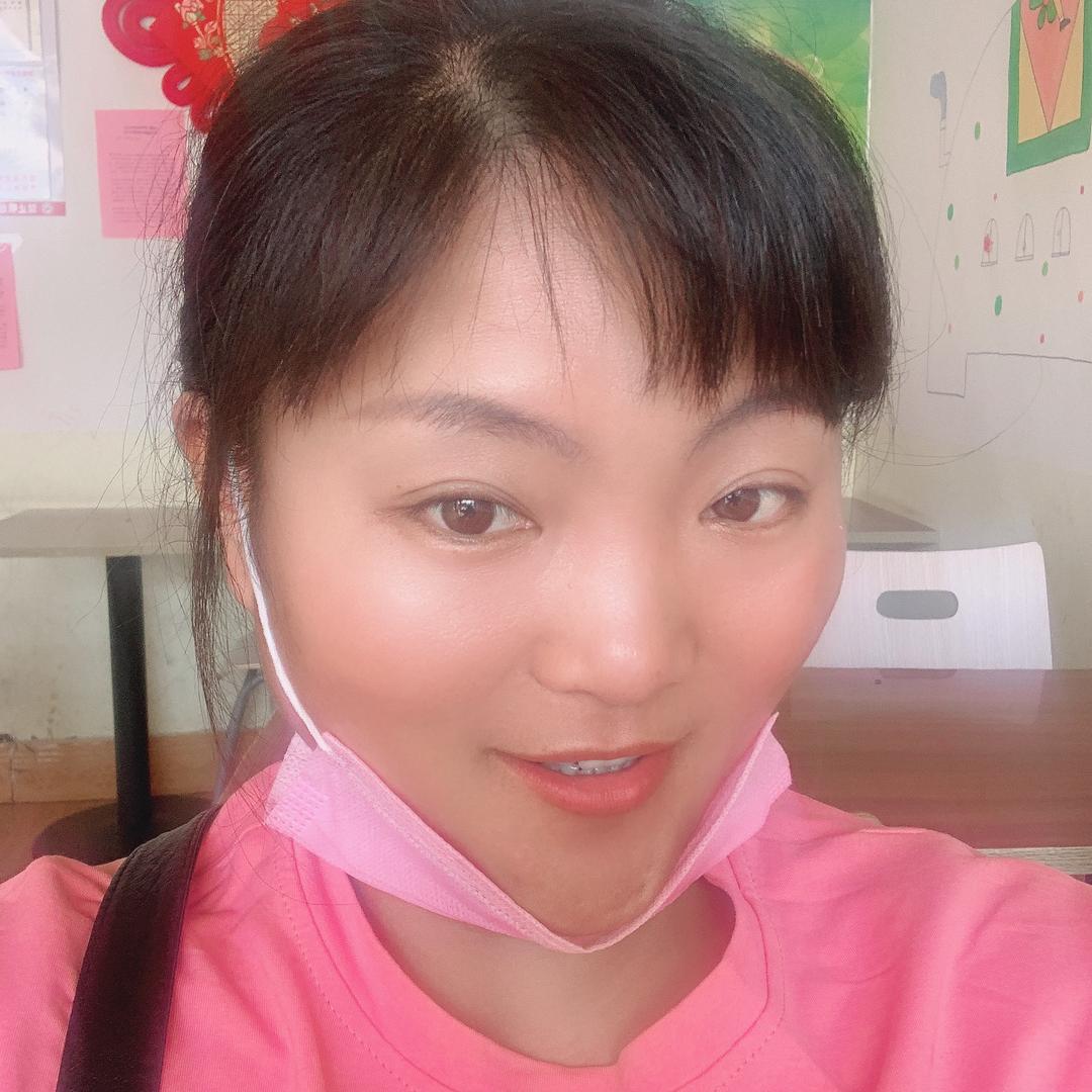 造元宝的小姐姐