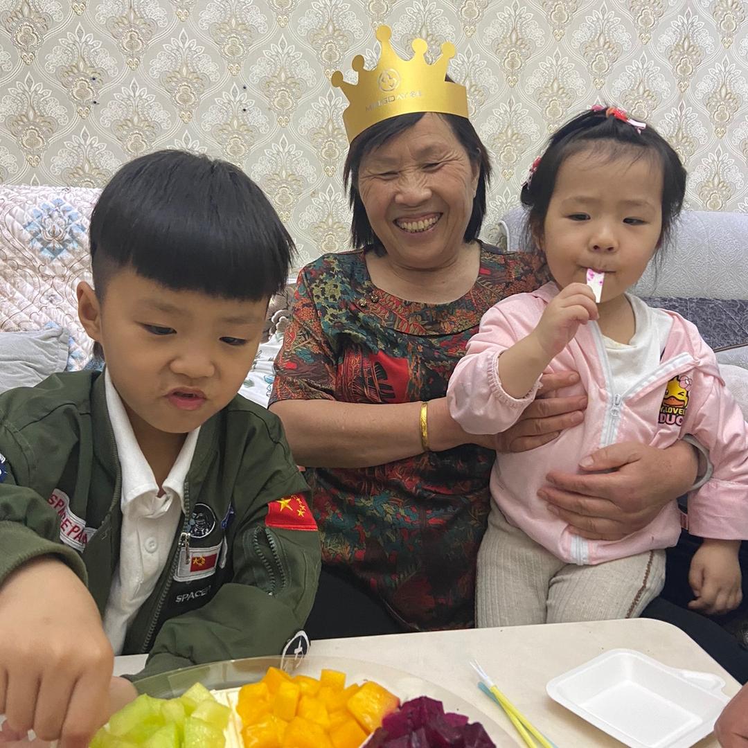 大铭家的婆婆