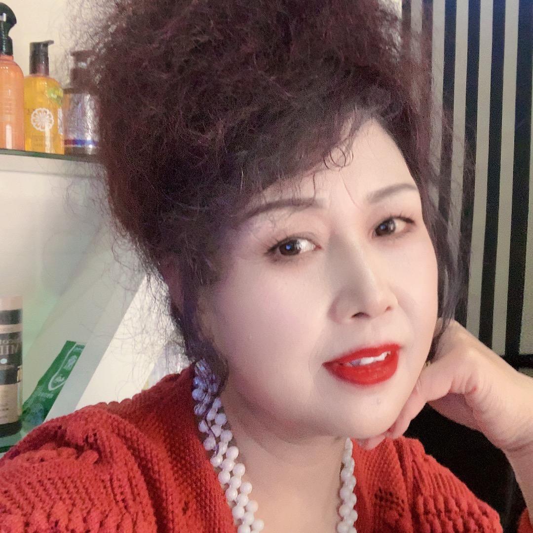 佳宇造型（新区国际街区北门）