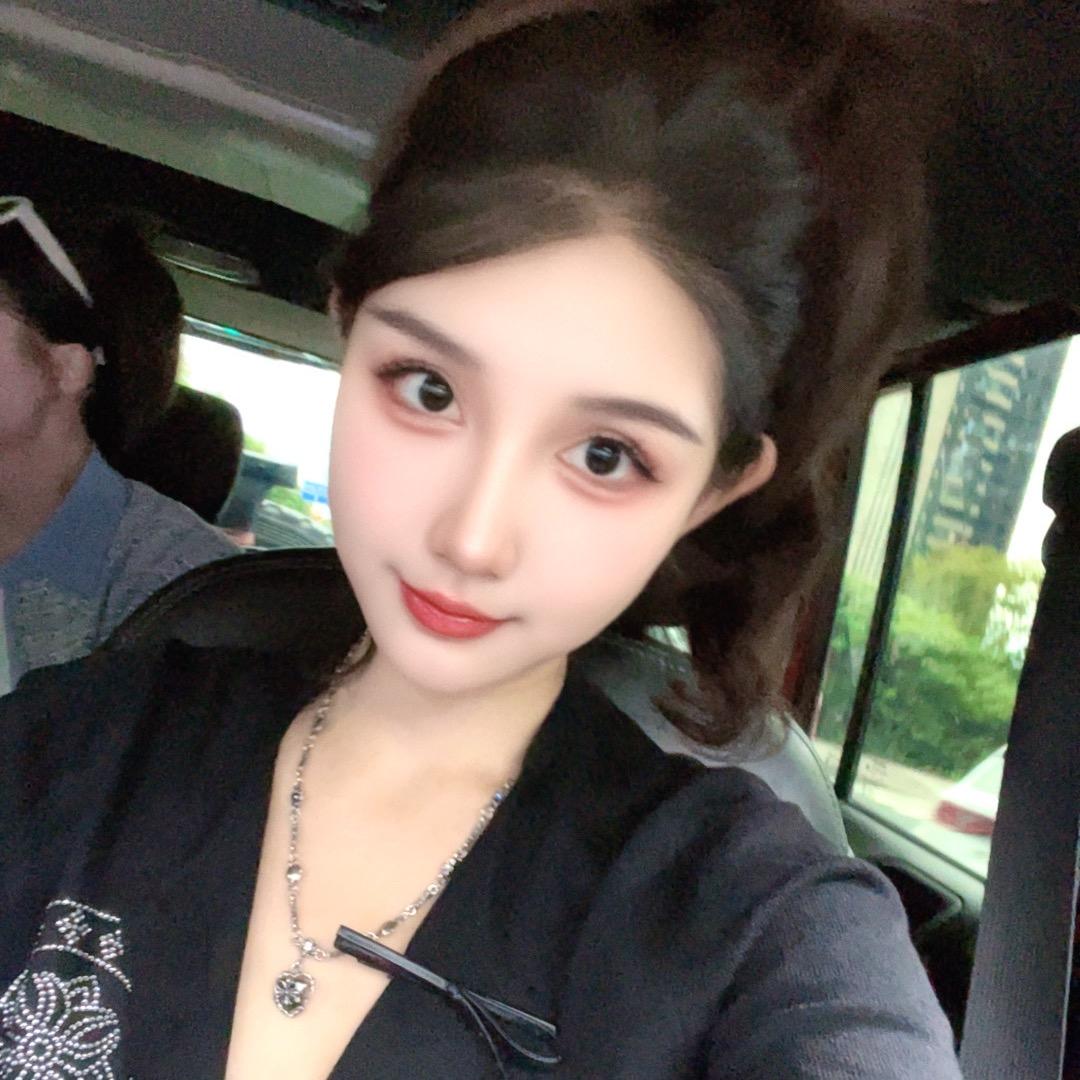 甜牙妹儿《户外前行》