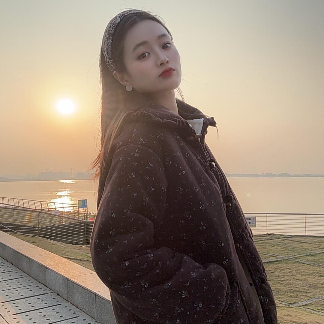 赵小紫服饰-馨馨