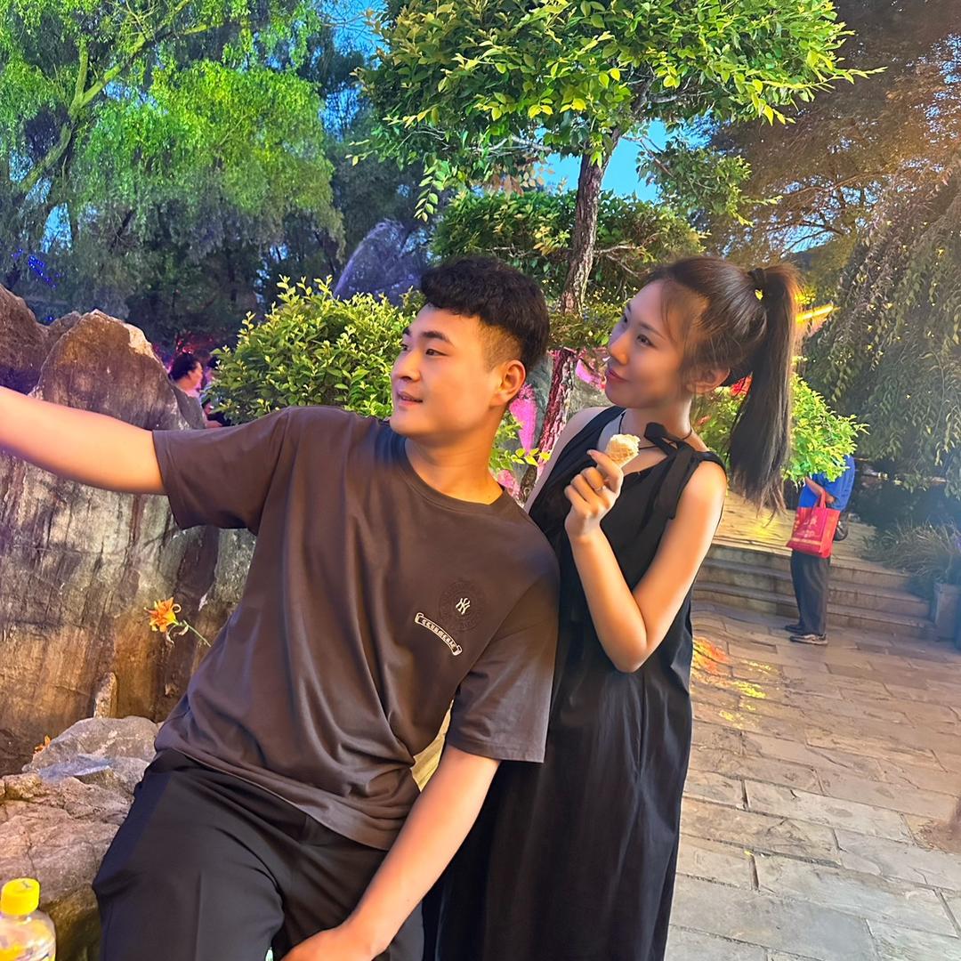 小辉的乡村生活（小张的老弟）