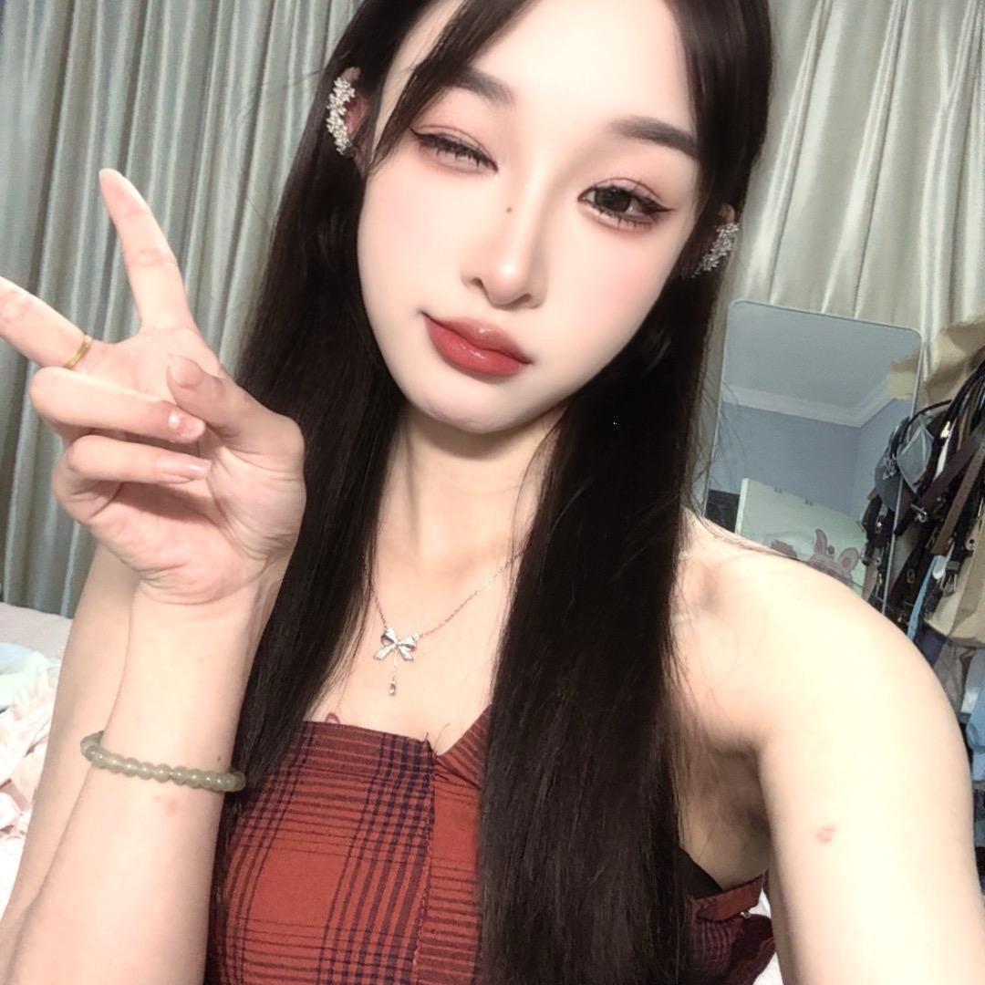 才没有脸红