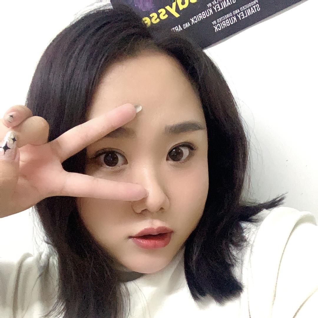 闪闪小师妹Nail美甲美睫工作室官方号