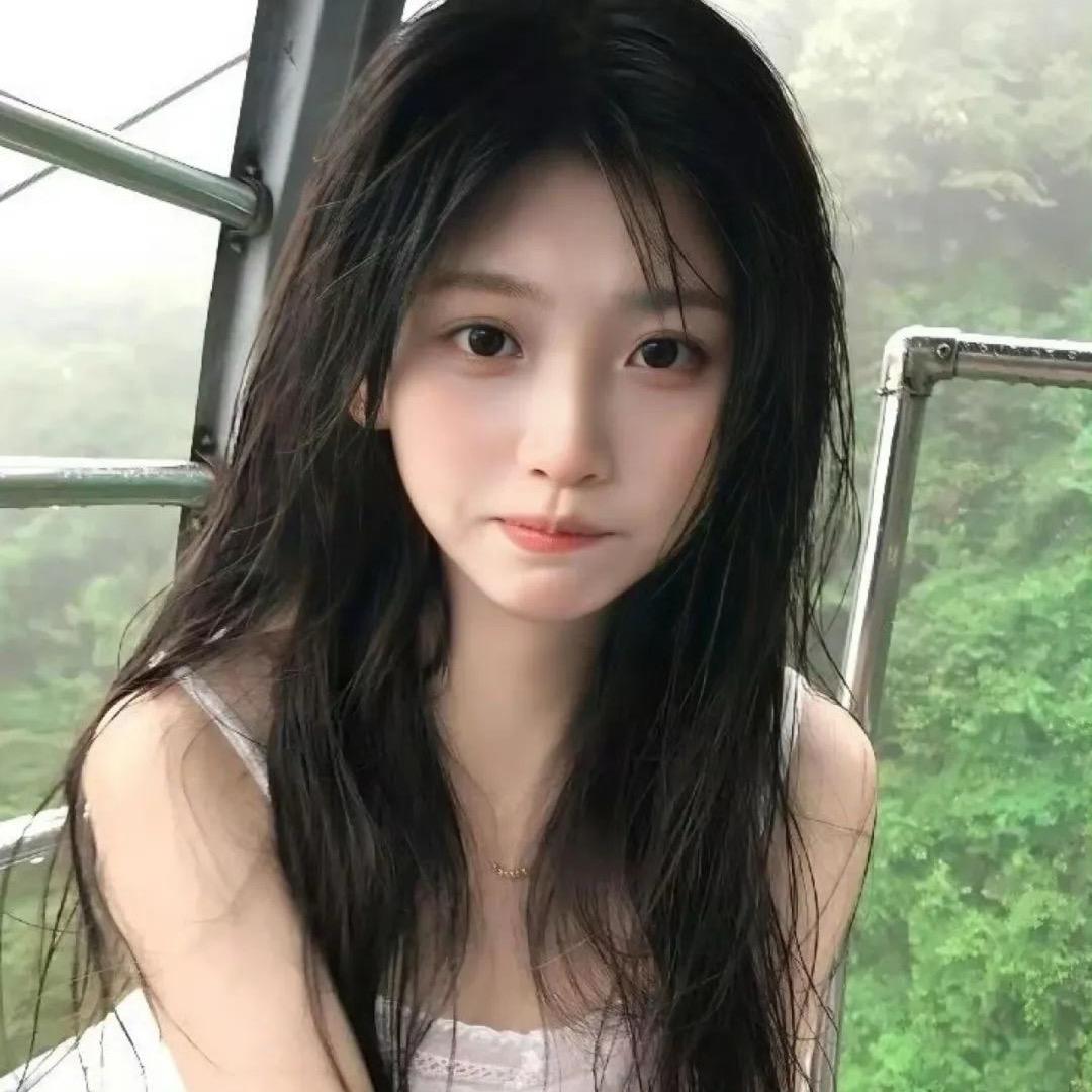 饱饱^