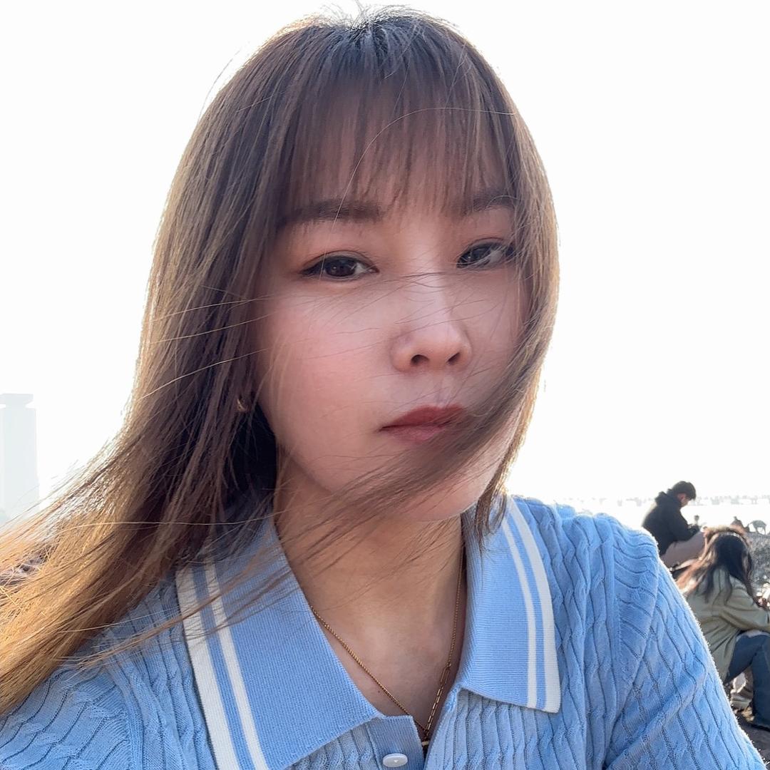 娜娜。