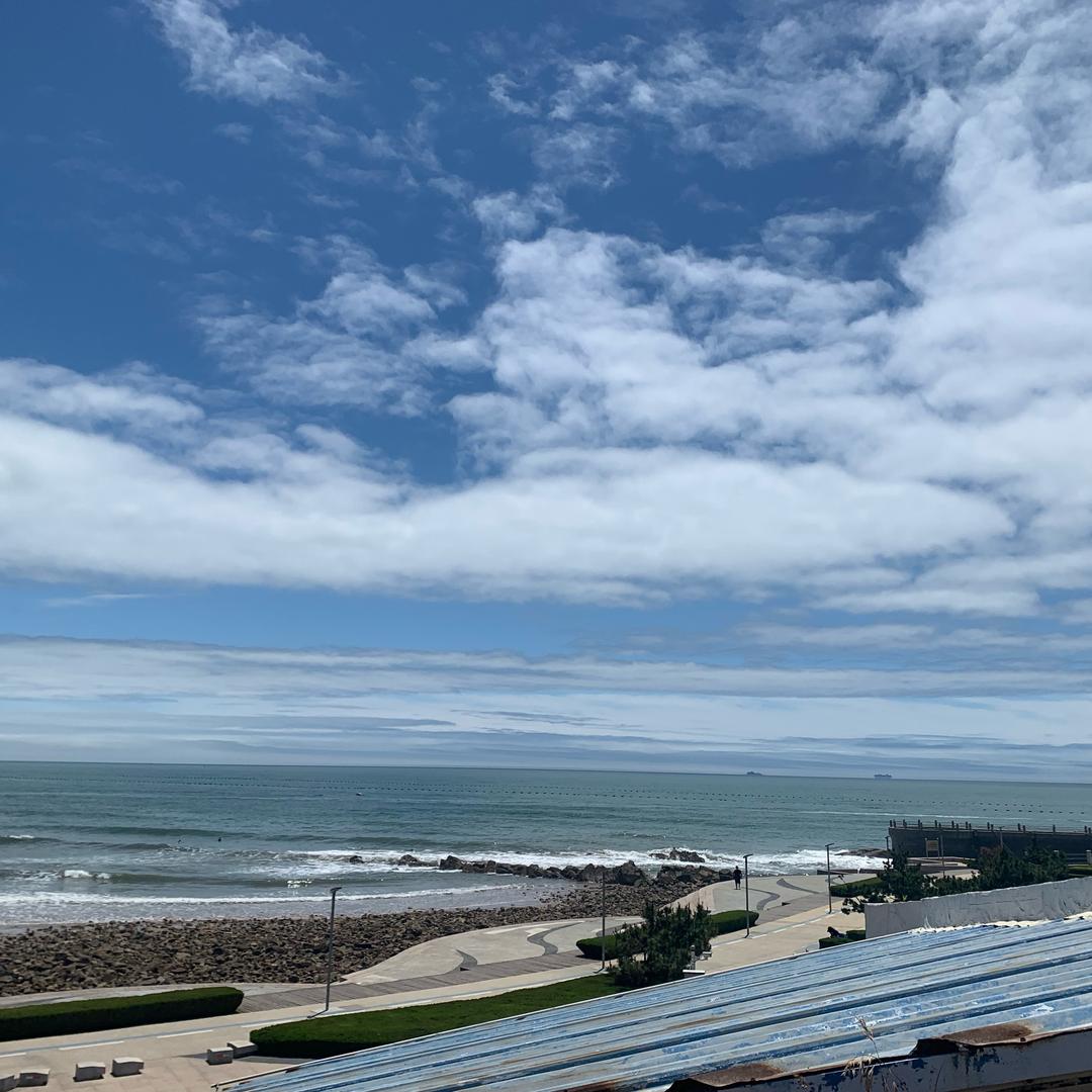 性格坦荡不讨喜