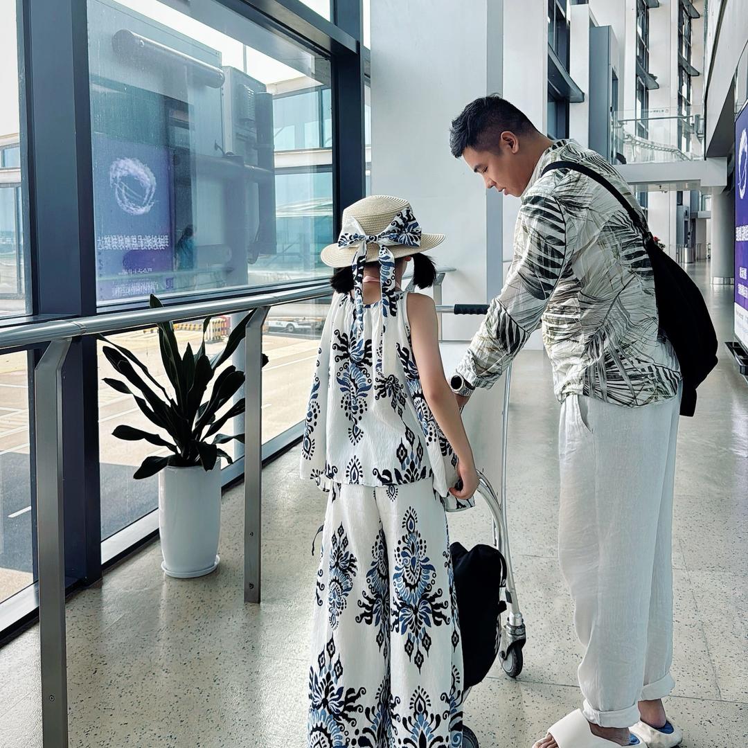 石榴爸爸-小龙哥