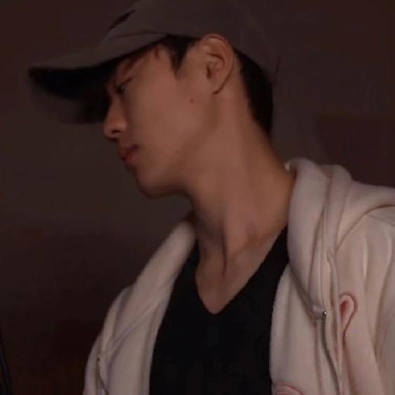 给吕一脚🦶🏻