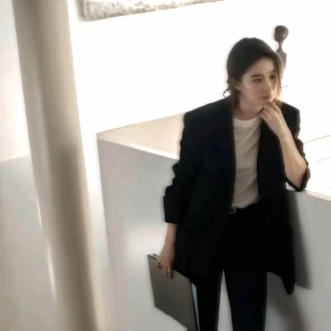 代芙家纺张小妞