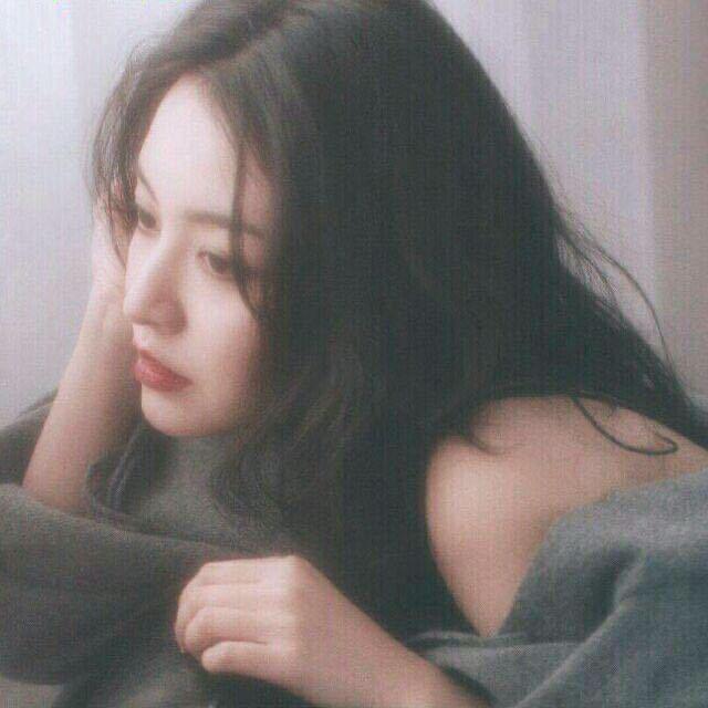 依婷