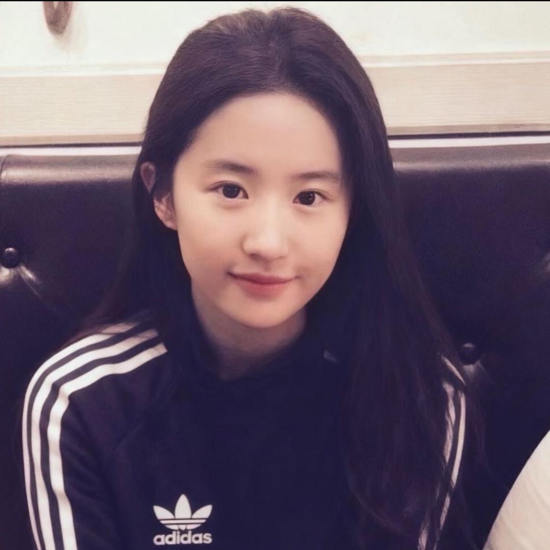 这个女生叫小美