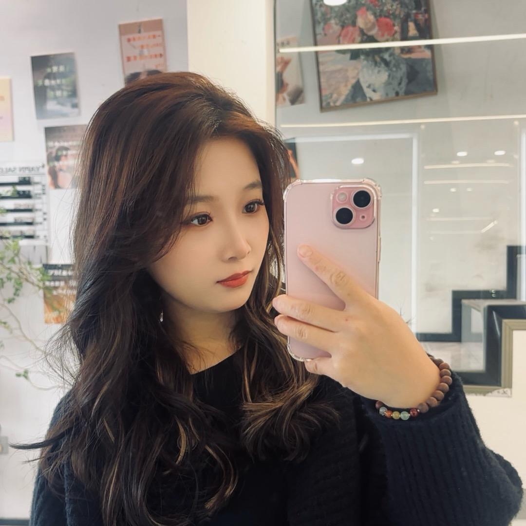 张家界女发型师（年年）