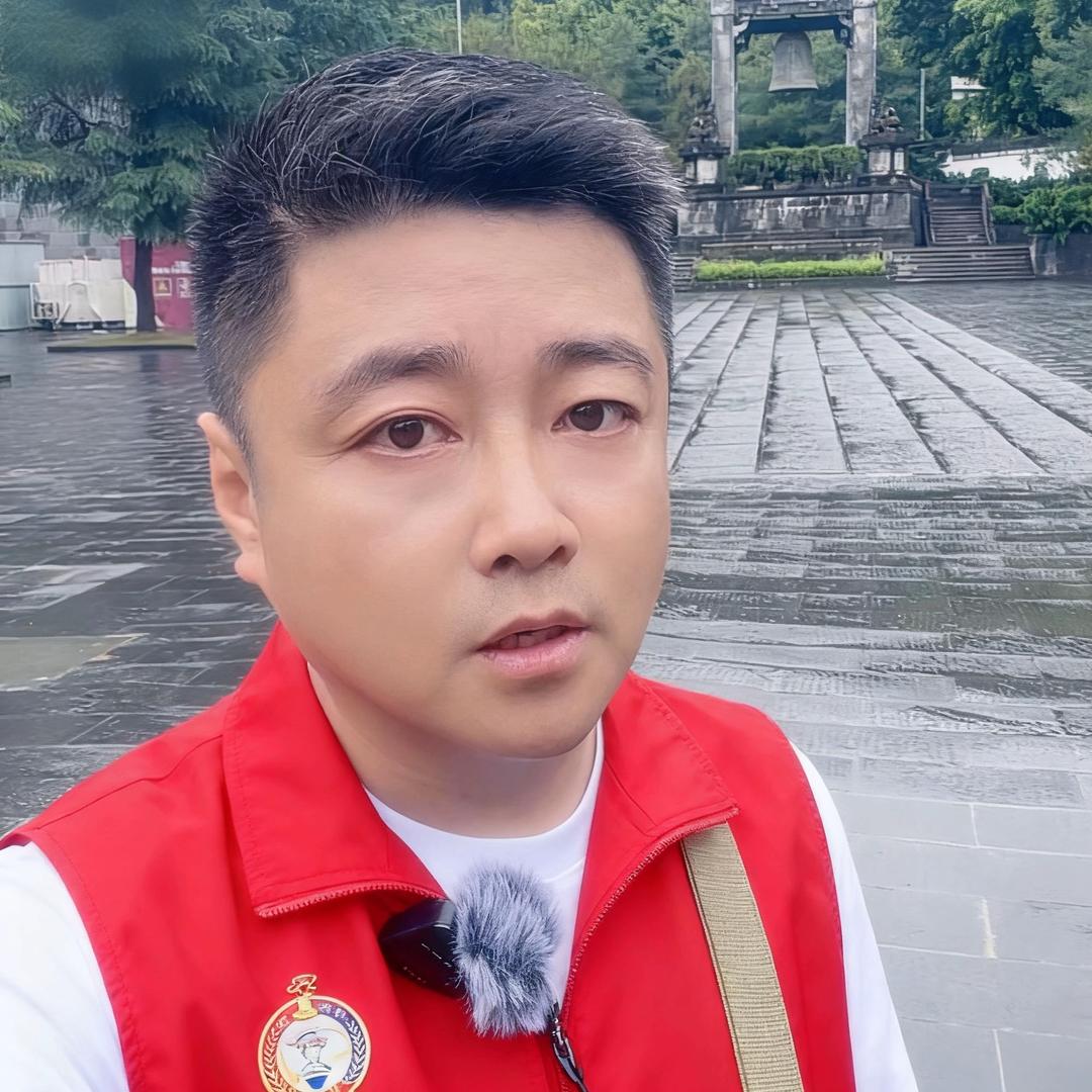 滇南火红