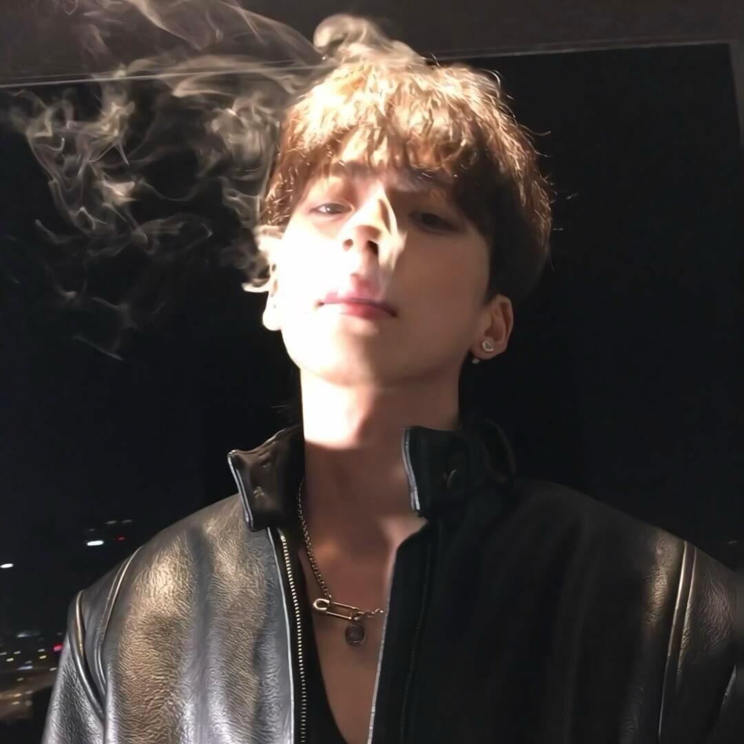 威海¹⁹₉₆大斌子