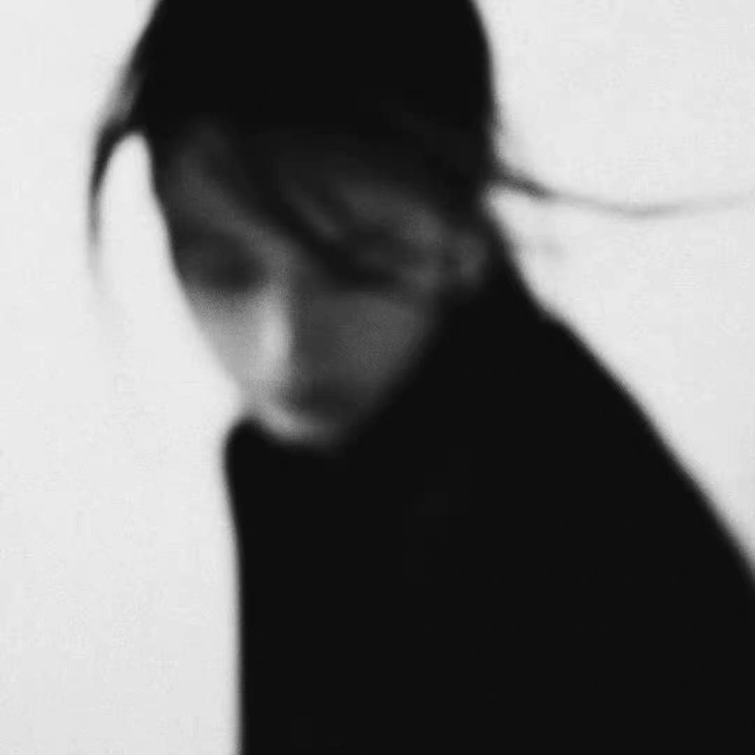 莞尔