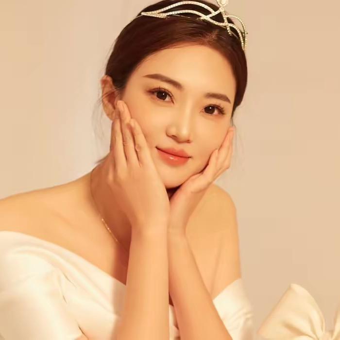 董小月