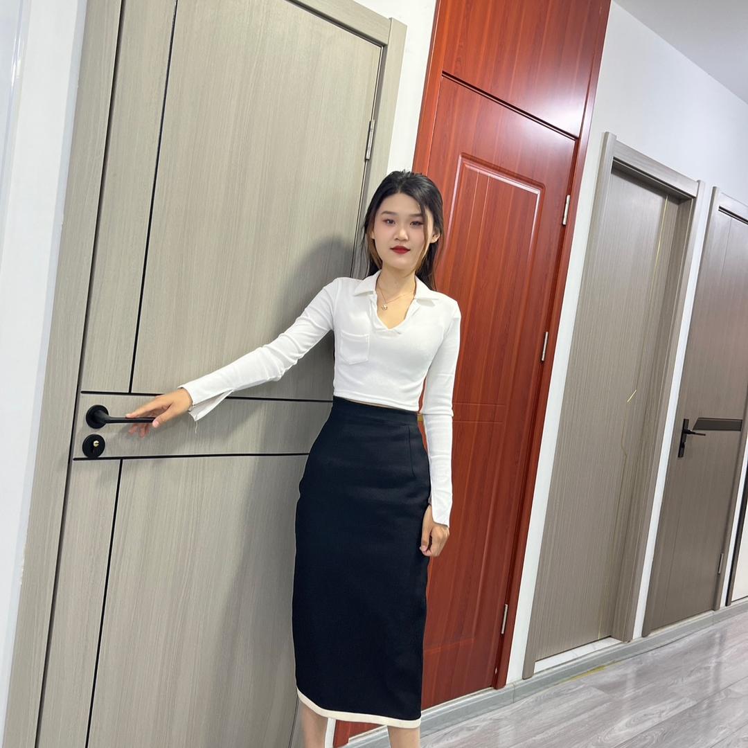 鸿 运 门业