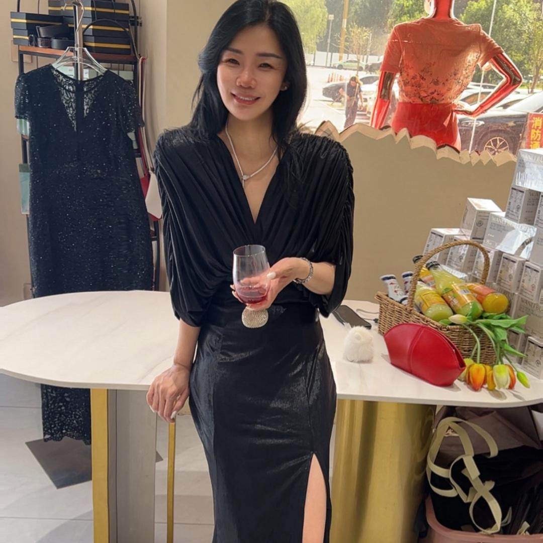 巴黎馆高奢女装批发