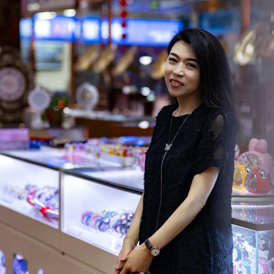 胡表姐钟表甄选