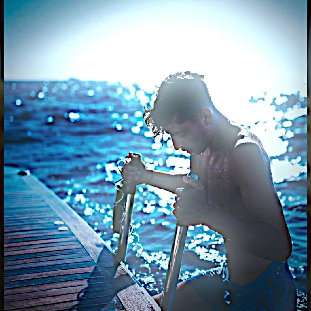 𝑭𝑬𝑰𝑰𝑿.