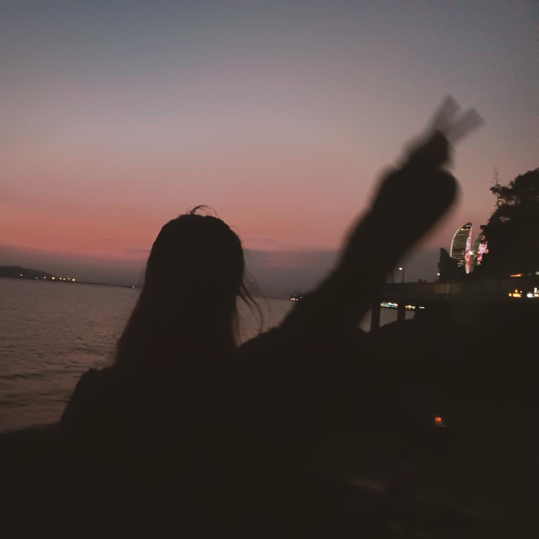 。