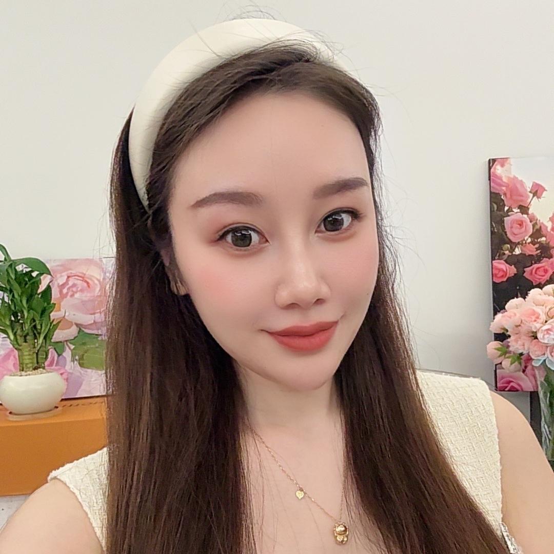 周小姐 （22:20）百货
