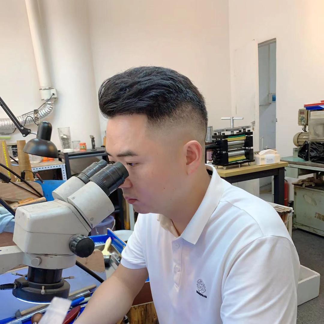 龙山县张宏福珠宝店（个体工商户）