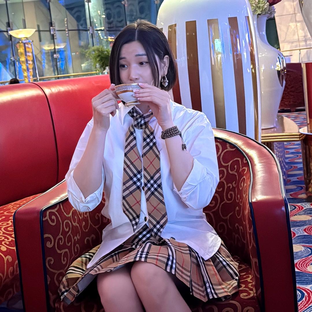 迪拜芳芳总裁🇨🇳🇦🇪